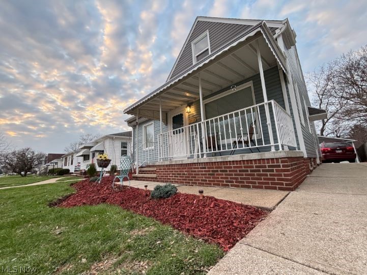 2506 Torrington Avenue