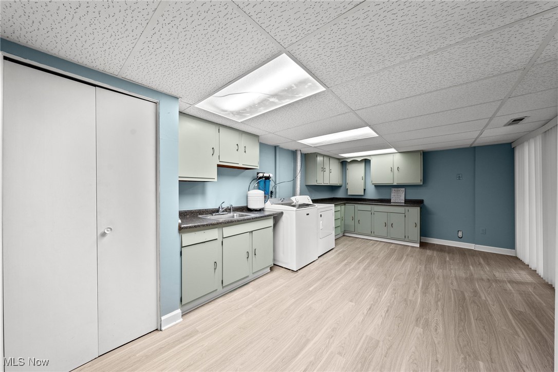 Kirtland, Ohio 44094, United States, 4 Bedrooms Bedrooms, ,3 BathroomsBathrooms,Residential,Pending,180361