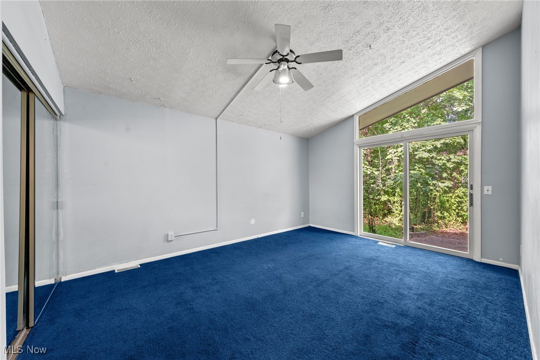 Kirtland, Ohio 44094, United States, 4 Bedrooms Bedrooms, ,3 BathroomsBathrooms,Residential,Pending,180361