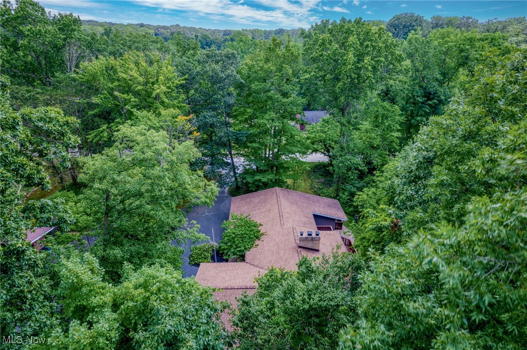 Kirtland, Ohio 44094, United States, 4 Bedrooms Bedrooms, ,3 BathroomsBathrooms,Residential,Pending,180361