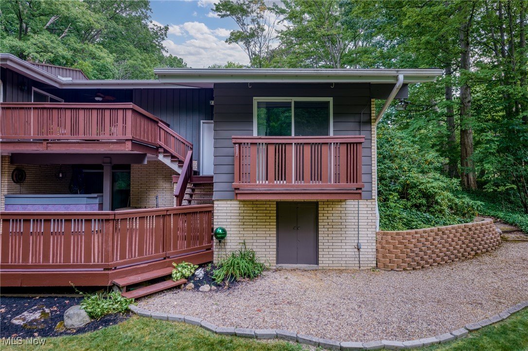 Kirtland, Ohio 44094, United States, 4 Bedrooms Bedrooms, ,3 BathroomsBathrooms,Residential,Pending,180361