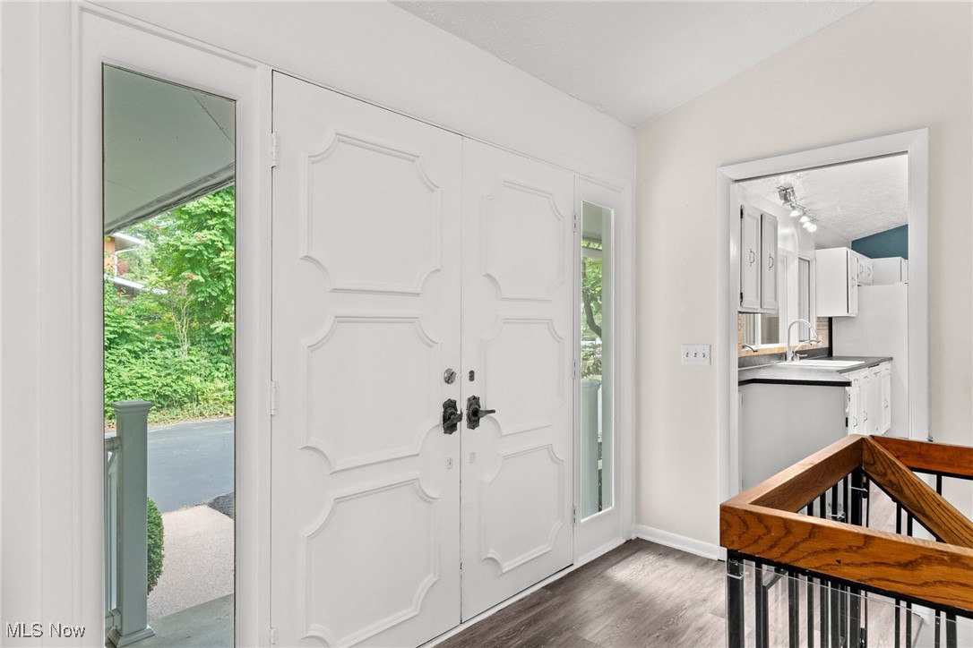 Kirtland, Ohio 44094, United States, 4 Bedrooms Bedrooms, ,3 BathroomsBathrooms,Residential,Pending,180361