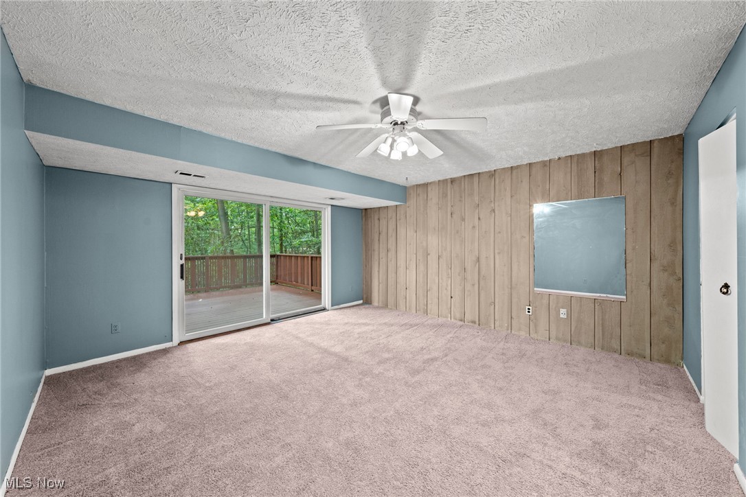 Kirtland, Ohio 44094, United States, 4 Bedrooms Bedrooms, ,3 BathroomsBathrooms,Residential,Pending,180361