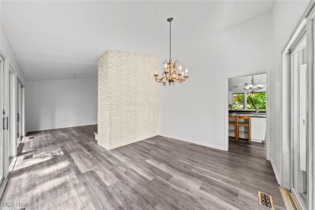 Kirtland, Ohio 44094, United States, 4 Bedrooms Bedrooms, ,3 BathroomsBathrooms,Residential,Pending,180361