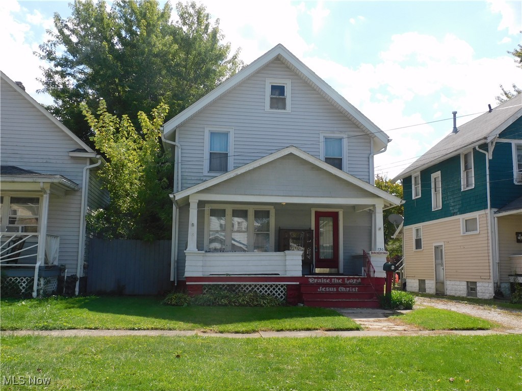 This charming colonial home in the heart of Ashtabula. Located less than 2 miles from the Lake Erie shoreline, docks and beaches, and just about 10 minutes from quick access to I-90, this home offers both convenience and character.
Step inside to find natural woodwork throughout, highlighted by a stunning wood staircase leading to the second floor. The home features 3 bedrooms, each with its own closet. There is a full modern bath. The kitchen and formal dining room are perfect for gatherings. A spacious living room completes the main living area, creating a warm and inviting atmosphere. Additional highlights include city water, city sewer, and natural gas availability. The full unfinished basement provides excellent storage space. Outside, the fenced backyard offers privacy and a safe space for pets or play, while the open front porch adds classic curb appeal.
This home is close to shopping, restaurants, and all that the Lake Erie area has to offer—making it an ideal place to call home.