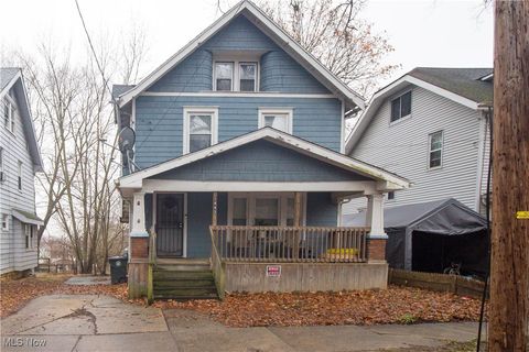 Photo of 1442 Hillside Terrace, Akron, OH 44305 (MLS # 5180142)