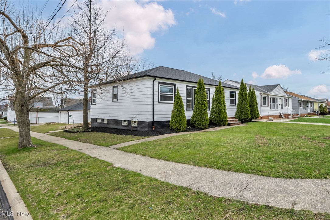 3114 Klusner Avenue, Parma, Ohio image 2