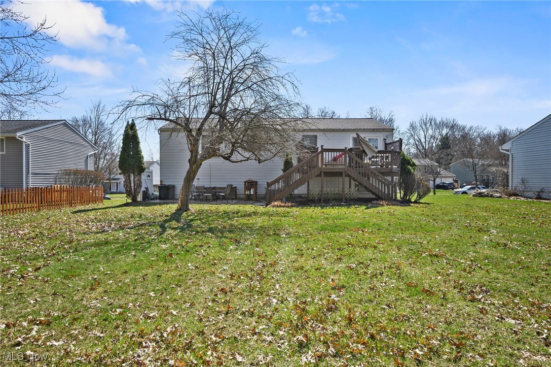 561 Falling Oaks Drive, Medina, Ohio image 7
