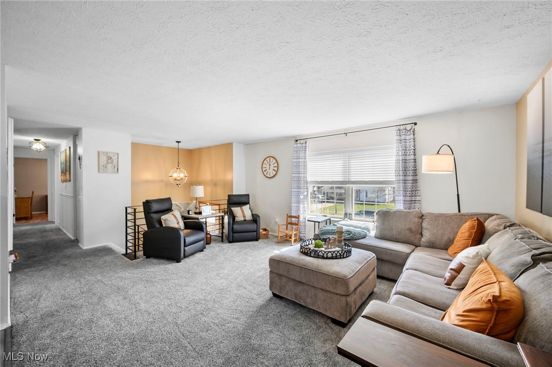561 Falling Oaks Drive, Medina, Ohio image 12