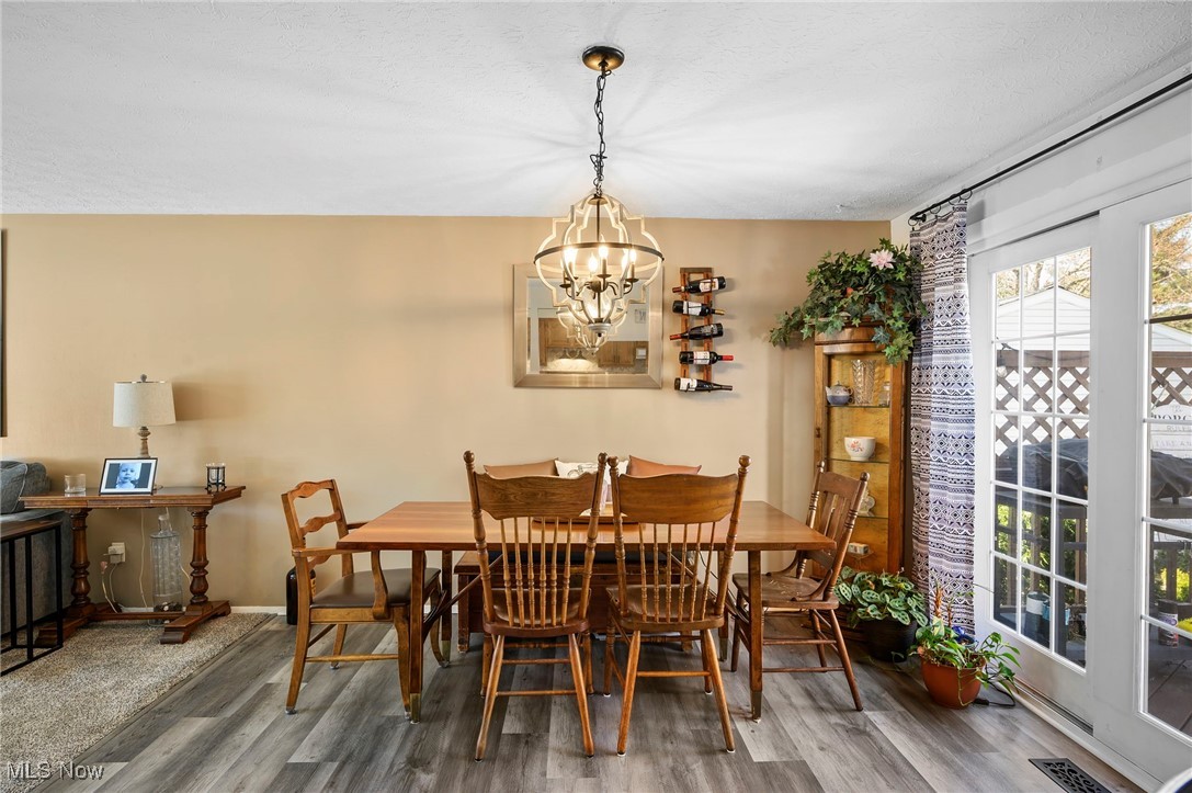 561 Falling Oaks Drive, Medina, Ohio image 14