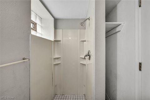 Tiny photo for 921 Helmsdale Road, Cleveland Heights, OH 44112 (MLS # 5203051)