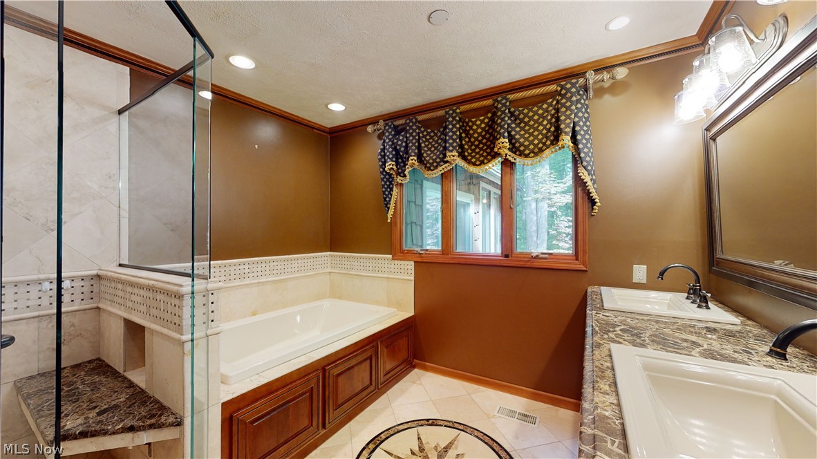 Arbor Glen - Residential