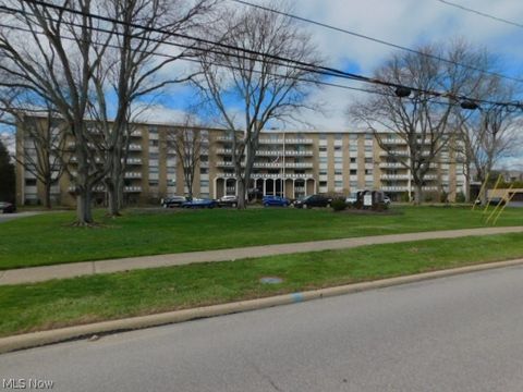 Condo For Sale - 3400 Wooster Road #618<br/> Rocky River, OH 44116