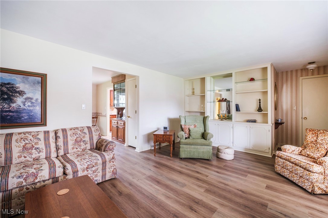 2332 Shawnee Trail, Youngstown, Ohio image 9