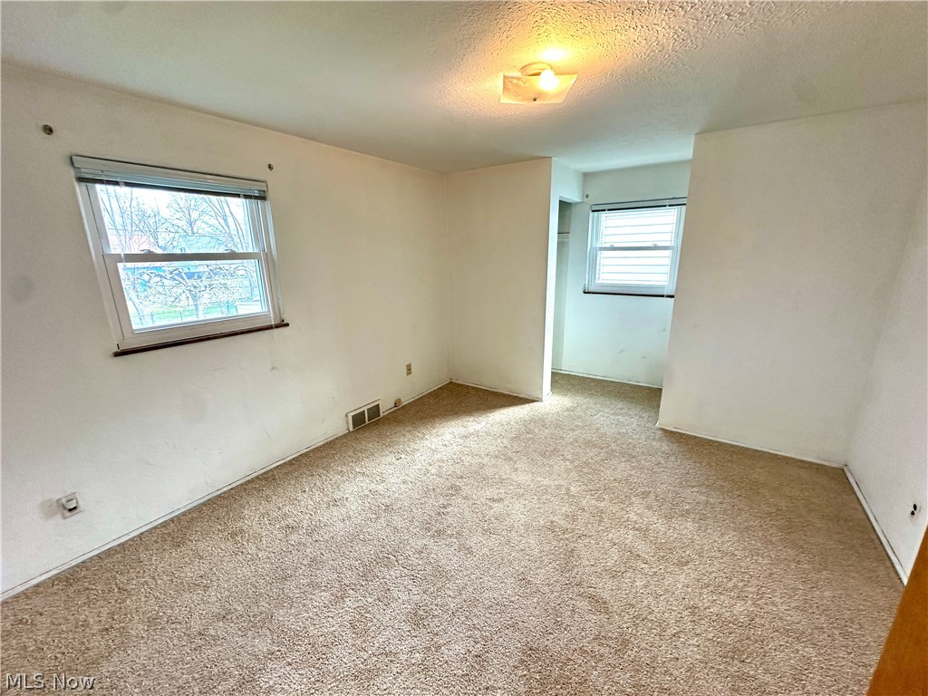 Nann Linn - Residential