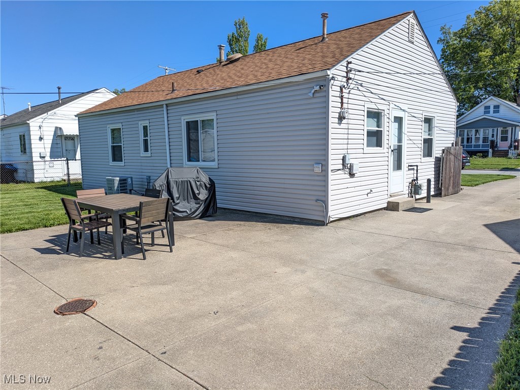 6706 Vandalia Avenue, Brooklyn, Ohio image 8