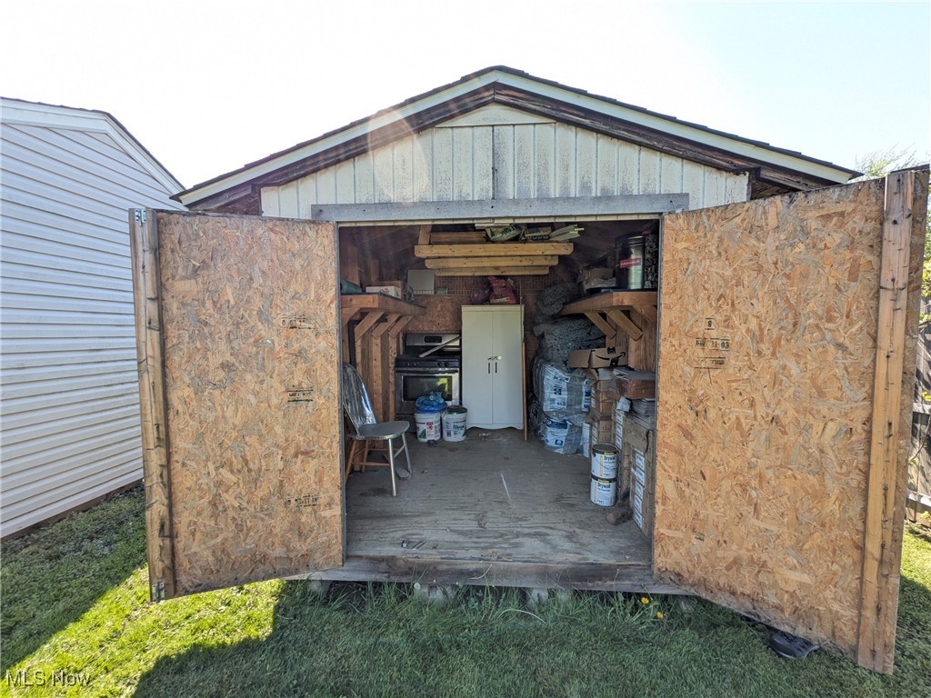 6706 Vandalia Avenue, Brooklyn, Ohio image 34