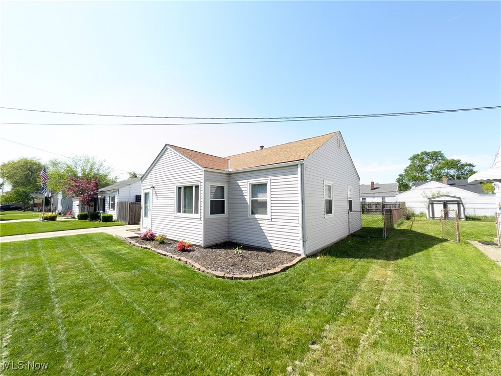 6706 Vandalia Avenue, Brooklyn, Ohio image 15
