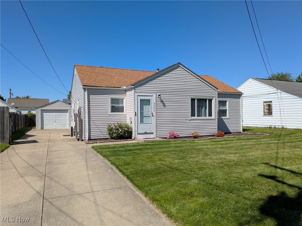 6706 Vandalia Avenue, Brooklyn, Ohio image 2
