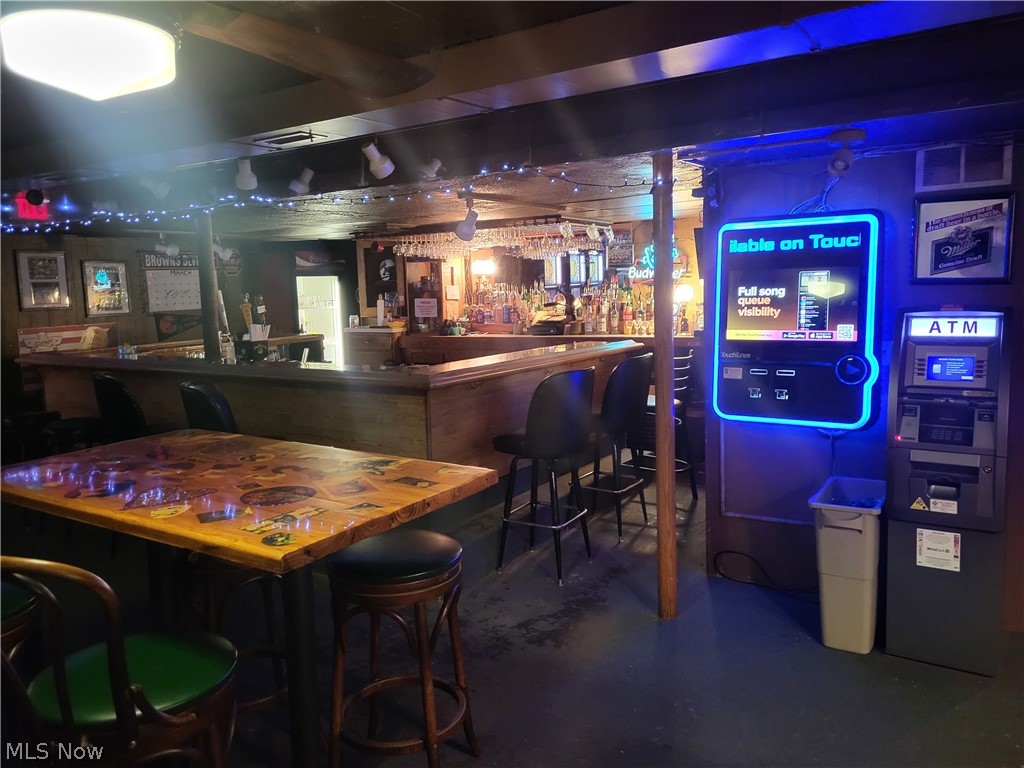 Village/Mogadore - Commercial Sale