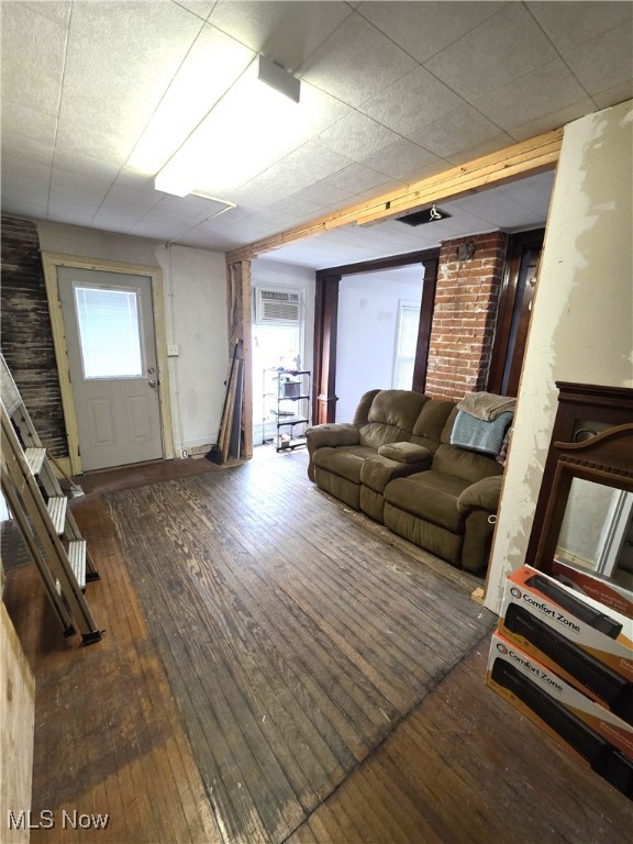 Connecticut Western Reserve - Residential