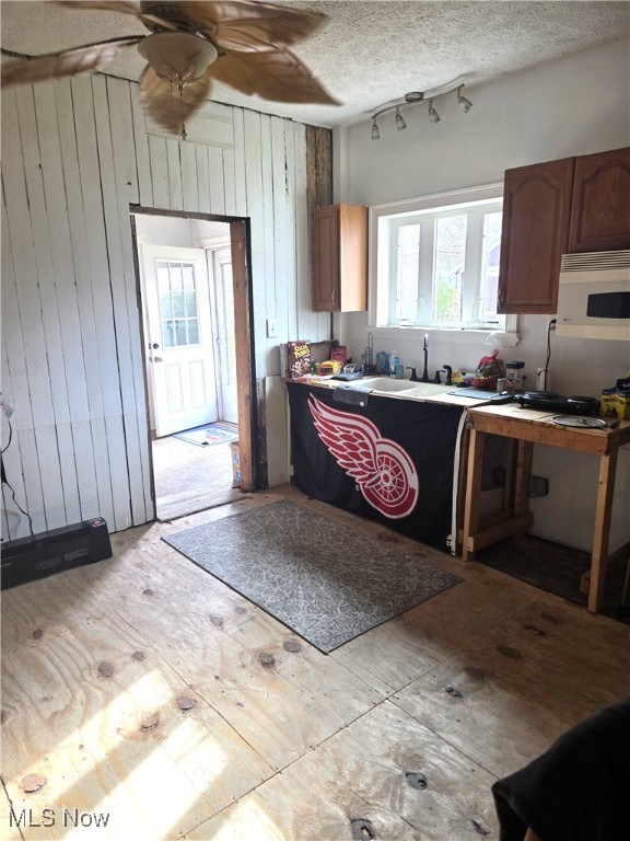 Connecticut Western Reserve - Residential