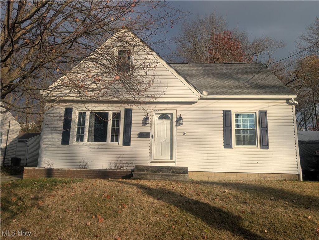 Photo of 131 Emmons Ave, Akron, OH 44312 (MLS # 5174162)