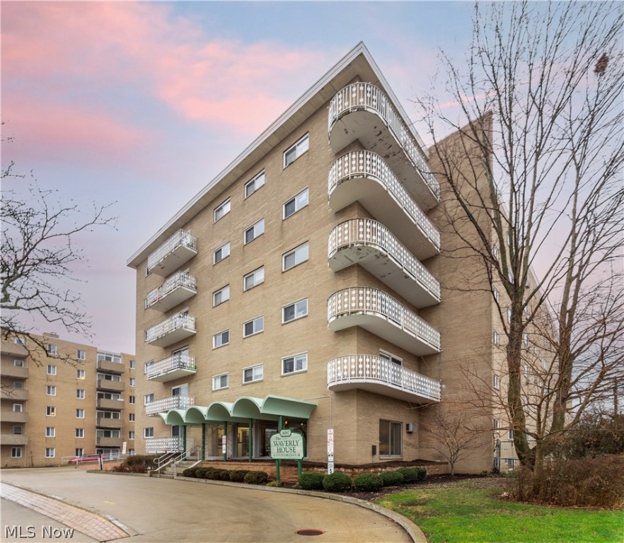 Waverly House Condo - Residential