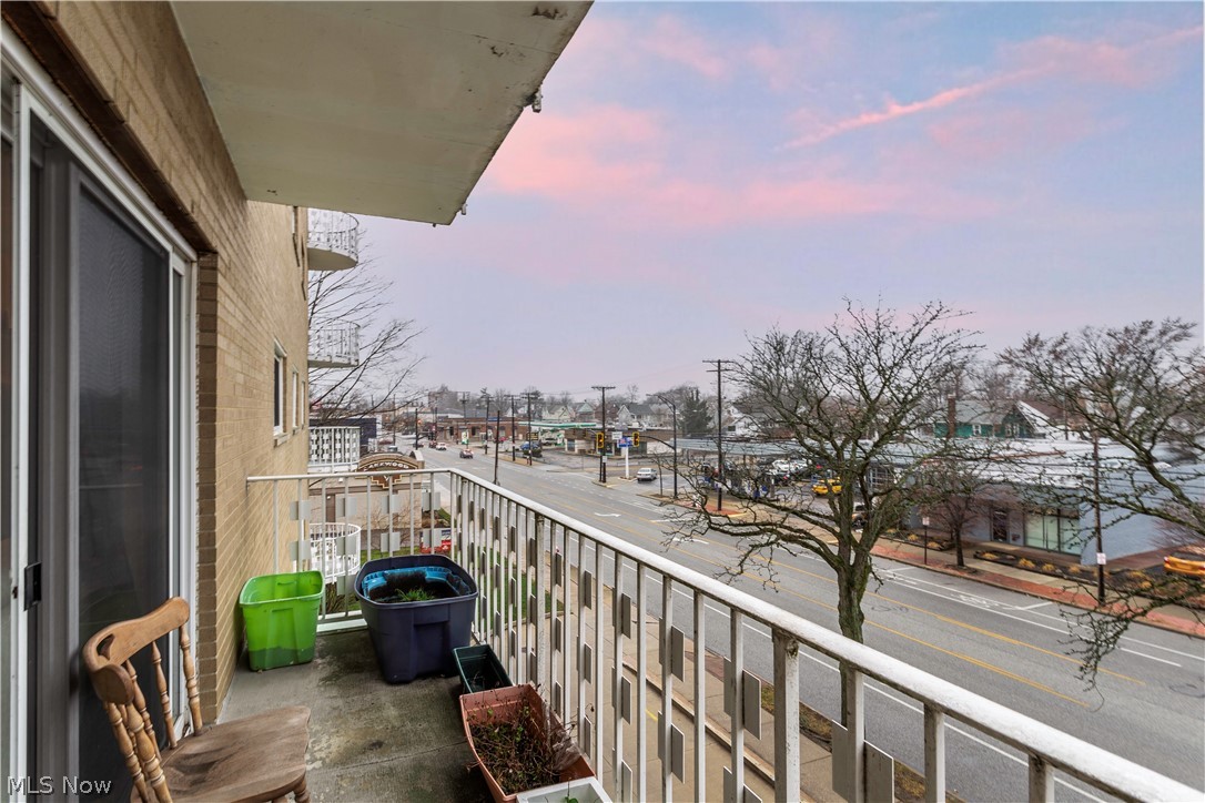 Waverly House Condo - Residential