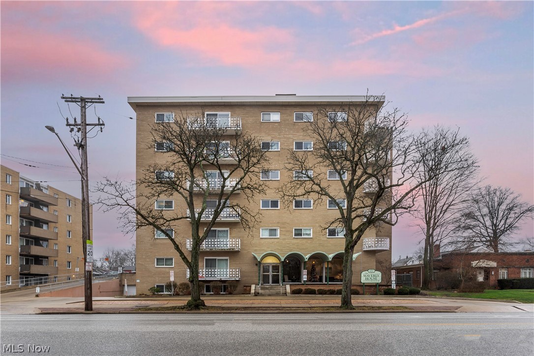 Waverly House Condo - Residential