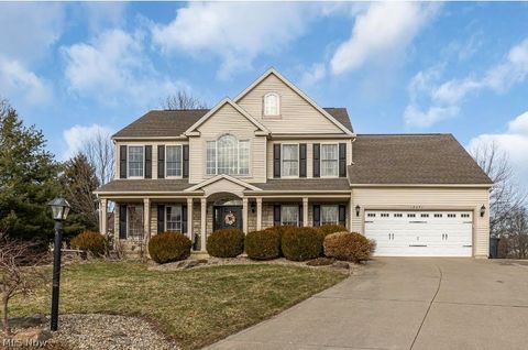 Photo of 12471 Saddle Horn Circle, Strongsville, OH 44149 (MLS # 5187785)