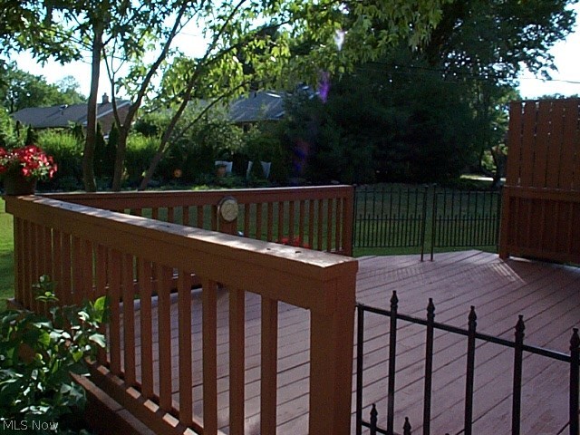 D Neros 09-D - Residential