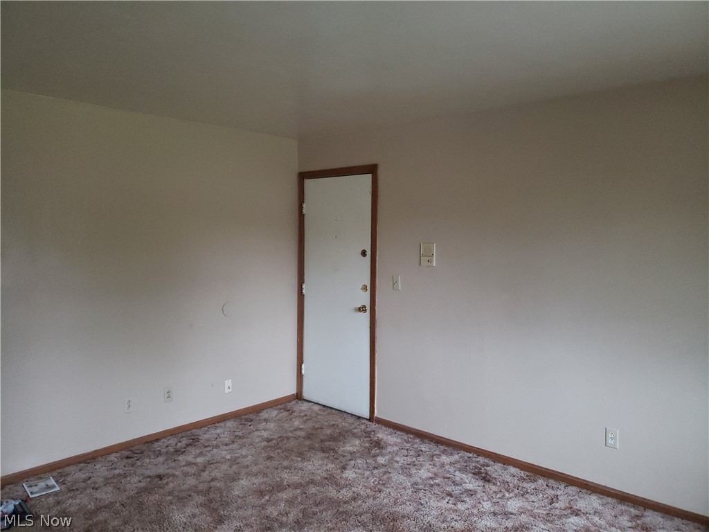 Suburban Homesite - Residential Lease