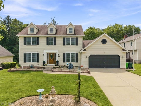 Homes For Sale - 2962 Ridgeline Trail<br/> Stow, OH 44224