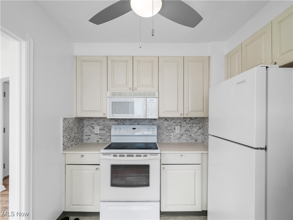 415 Glen Park Drive, Bay Village, Ohio image 12