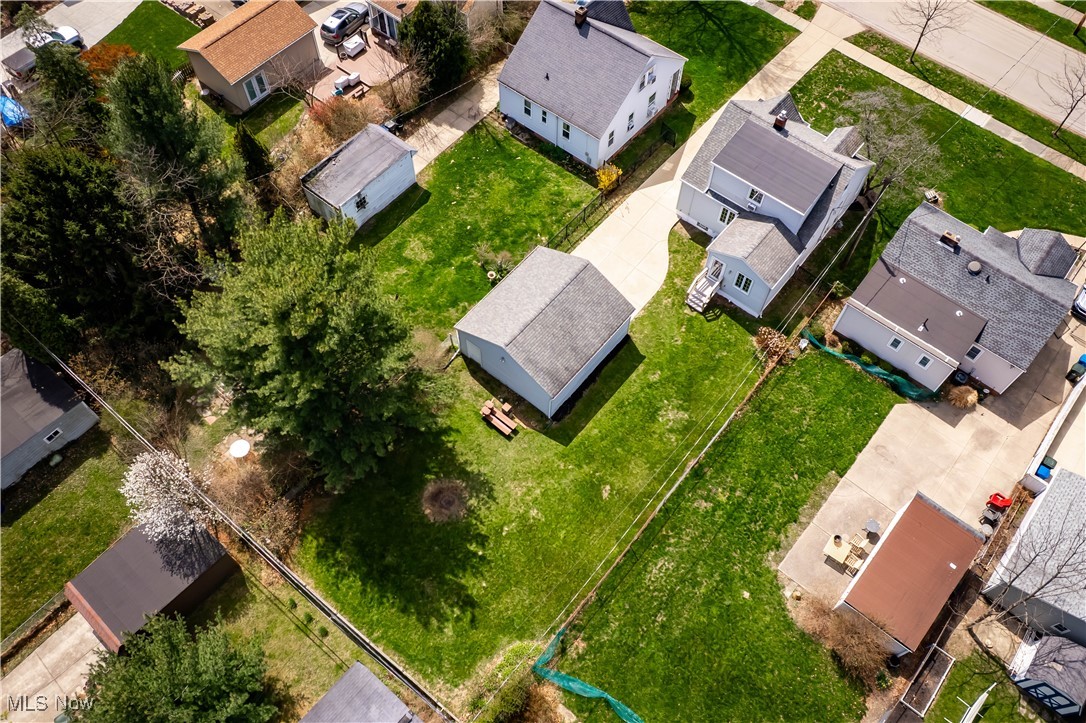415 Glen Park Drive, Bay Village, Ohio image 3