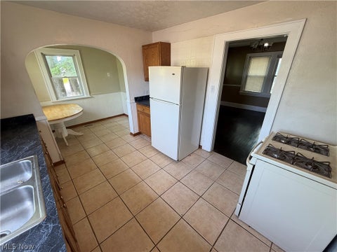Tiny photo for 918 Frederick Boulevard, Akron, OH 44320 (MLS # 5221425)