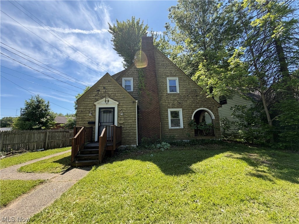 Photo of 918 Frederick Boulevard, Akron, OH 44320 (MLS # 5221425)