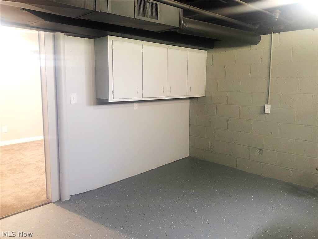 Tuxedo Cos Park Anx - Residential