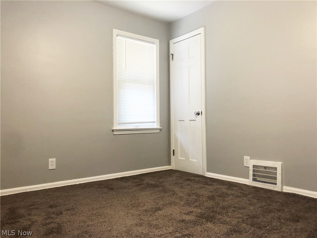 Tuxedo Cos Park Anx - Residential