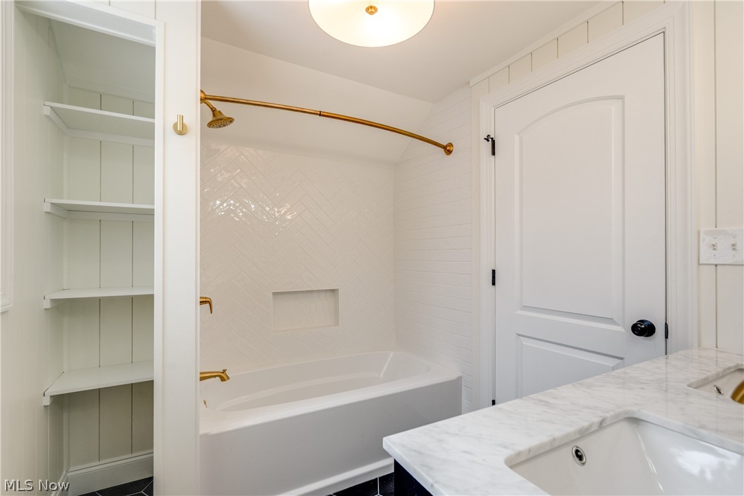 William H Nilges Ednil Drive - Residential