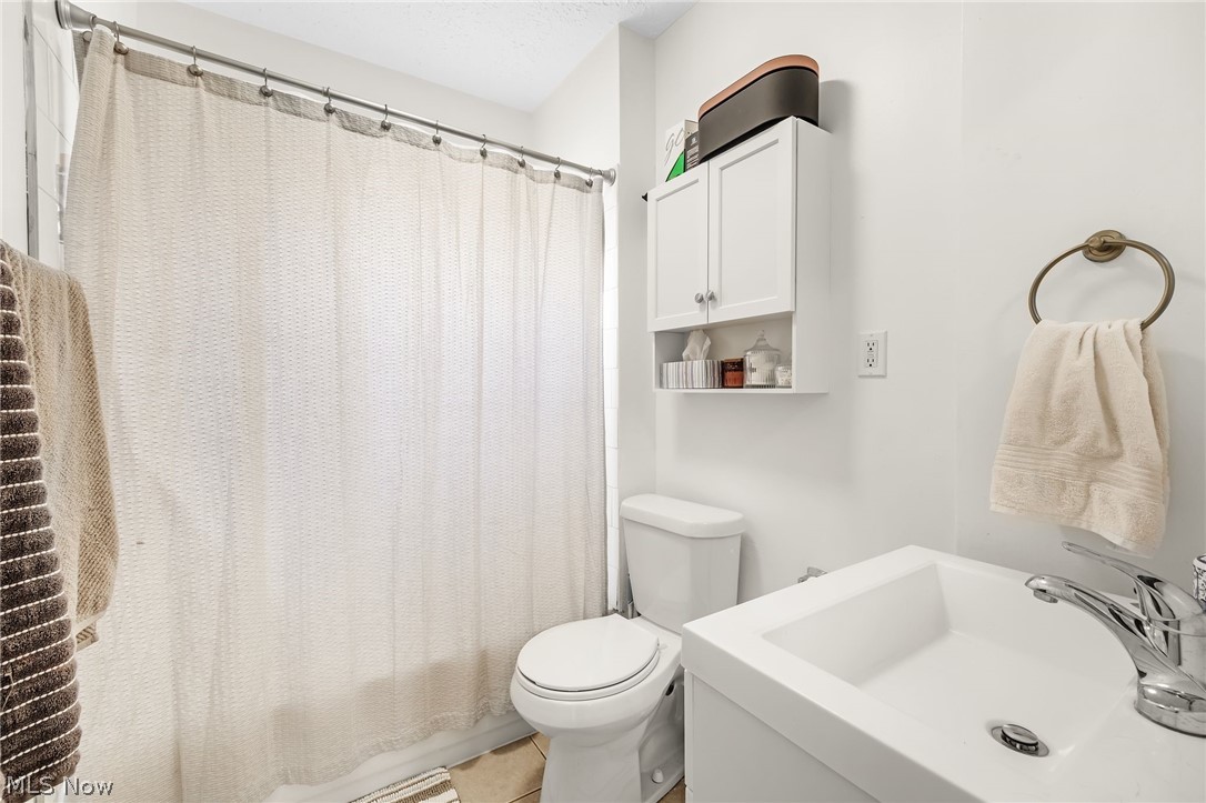 Lakewood Park - Residential Income