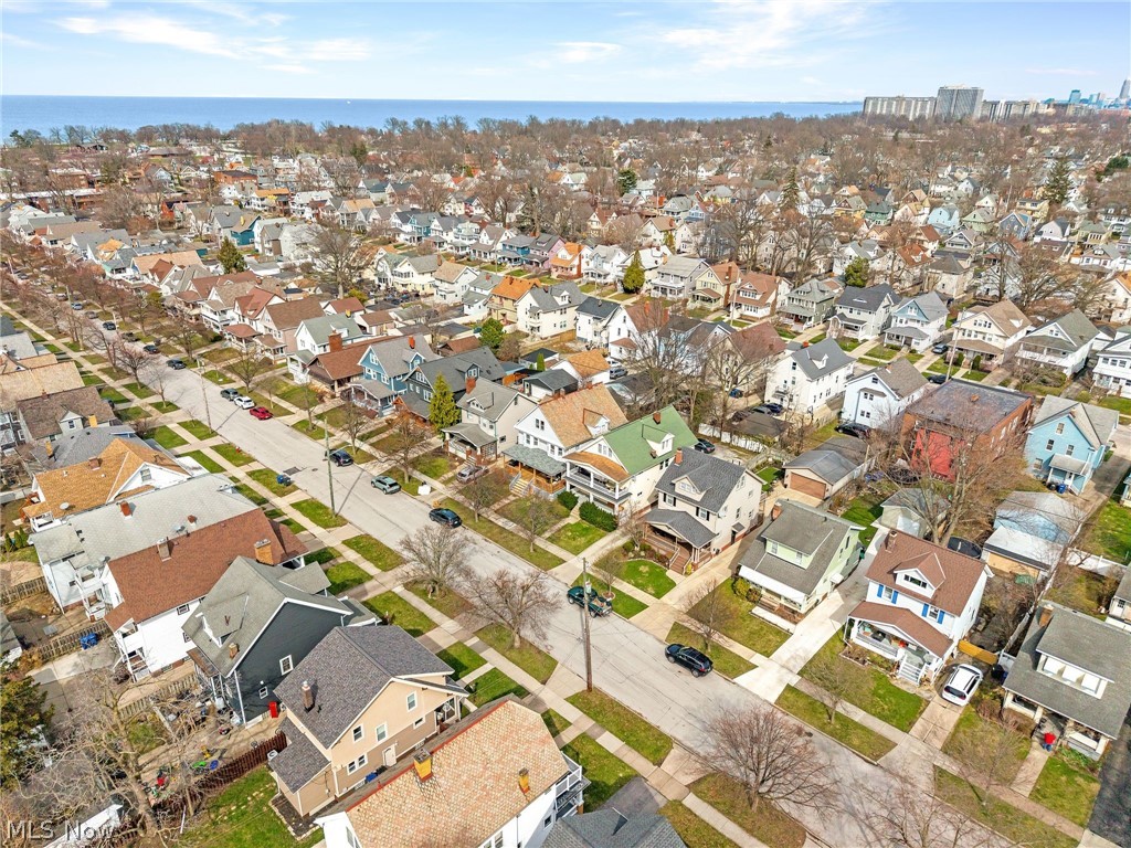 Lakewood Park - Residential Income