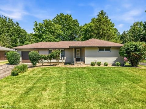 Homes For Sale - 2171 Garden Drive<br/> Lake County, Wickliffe, OH 44092