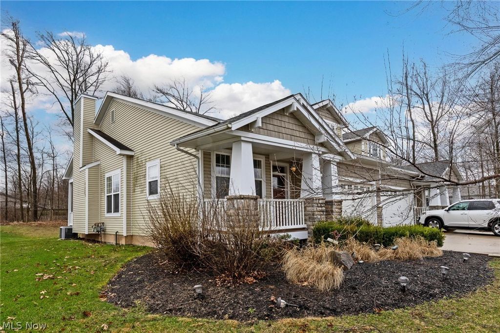 Photo of 1915 Teakwood Drive, Ontario, OH 44906 (MLS # 5192745)