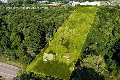 Tiny photo for 641 State Route 7 SE, Brookfield, OH 44403 (MLS # 5237630)