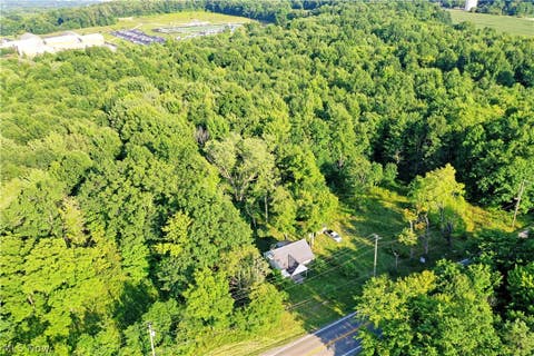 Tiny photo for 641 State Route 7 SE, Brookfield, OH 44403 (MLS # 5237630)