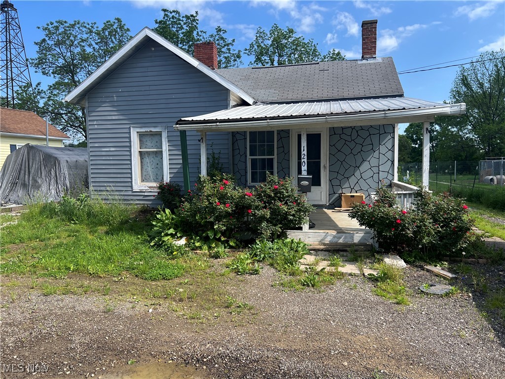 120 Elm Street, Roseville, Ohio image 1