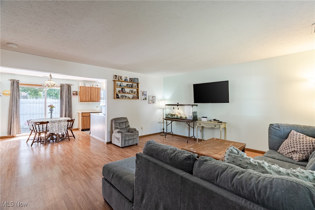 6688 Connecticut Colony Circle, Mentor, Ohio image 6