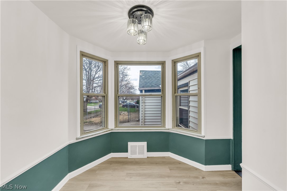 Ford Realty Cos Liberty - Residential